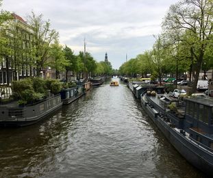 Hausboote sind begehrte Immobilien in Amsterdam