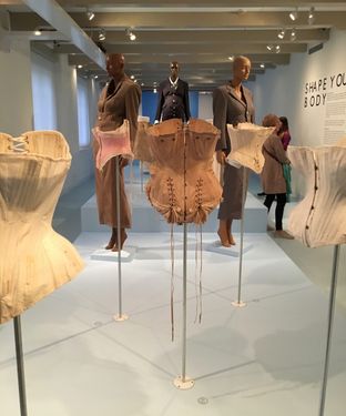 Mode-Ausstellung im Amsterdam Museum