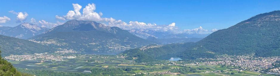 Valsugana mit dem Lago di Caldonazzo und dem Lago di Levico 